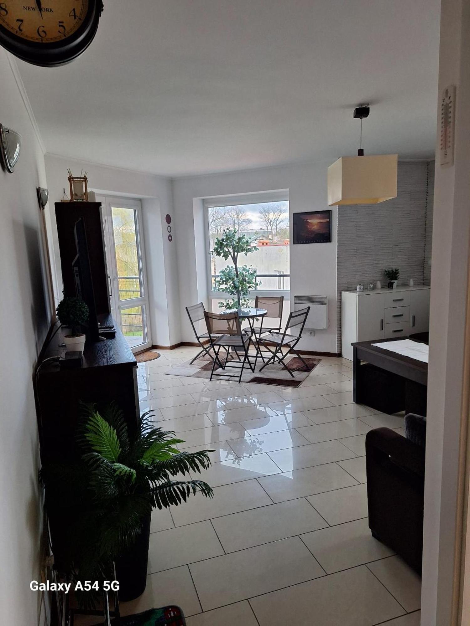 Apartament Z Basenem Do 8 Miejsc Noclegowych 우스트 노리 모르스키 외부 사진